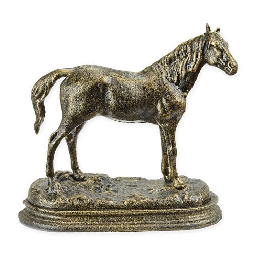 FIGURINES AND SCULPTURES